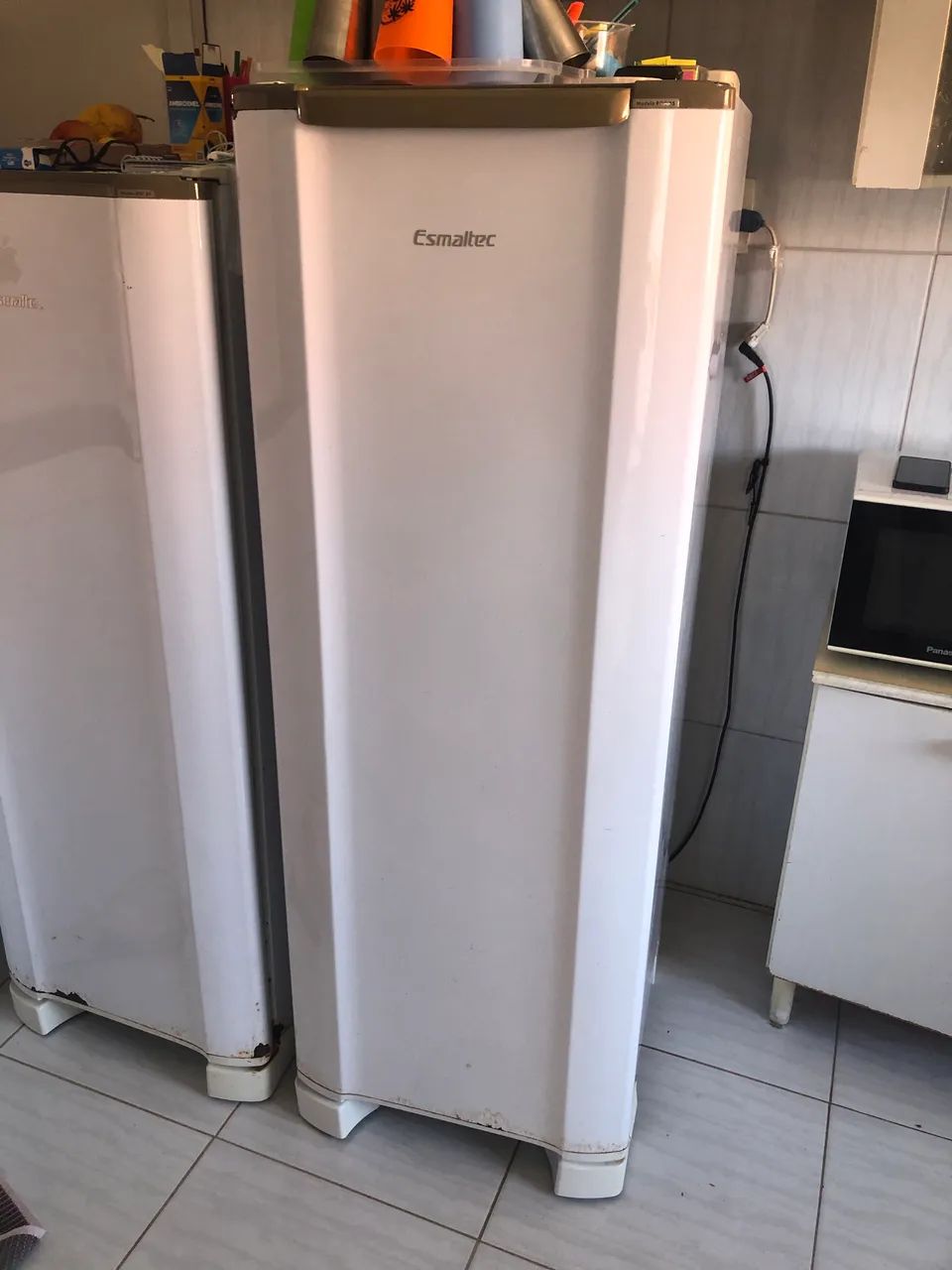 Geladeira ESMALTEC 290l FUNCIONANDO PERFEITAMENTE - Foto 4