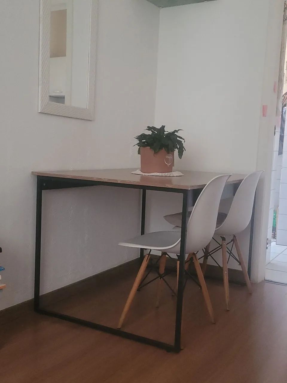 Mesa e aparador  - Foto 2