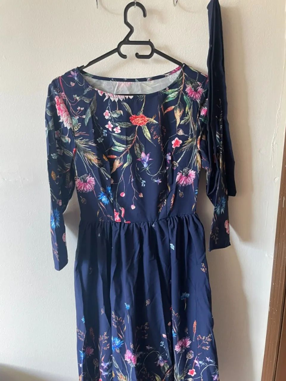 Vestido Shein (NOVO/ modelo midi) - P - Foto 2