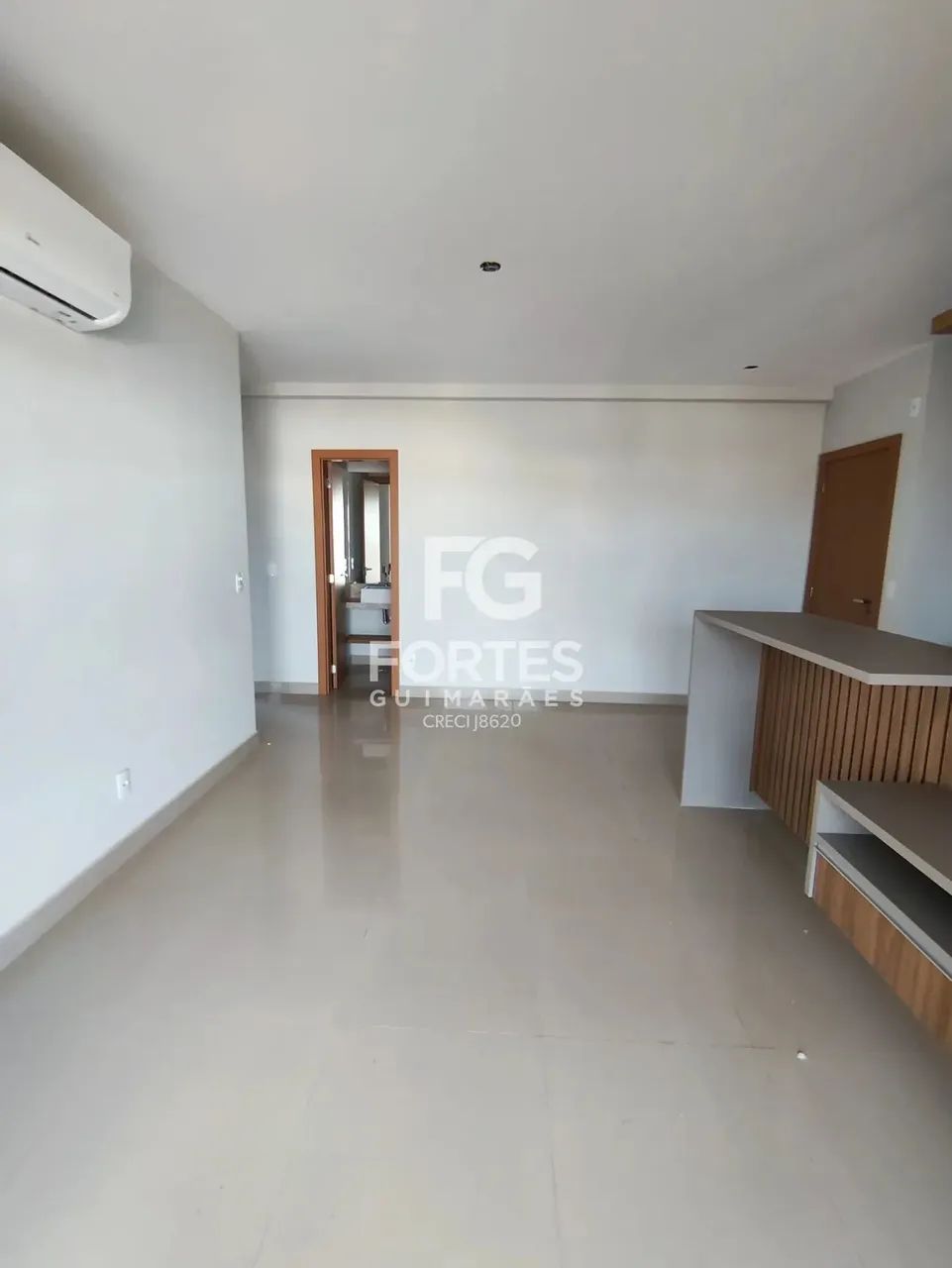 Apartamento Andar Alto Vista Livre ao lado do Ribeirão Shopping, colégio Liceu, com 02 dor - Foto 4