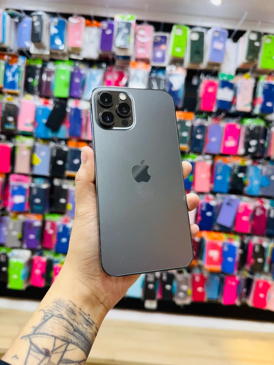 iPhone 12 Pro Max 256GB Cinza - Celulares e Smartphones - João