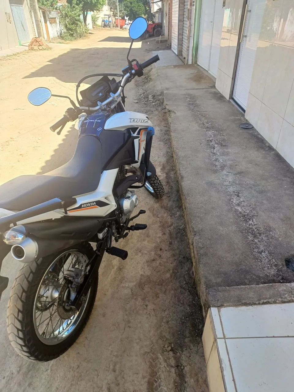 Motocicleta bros 160 branca 2024 - Foto 2