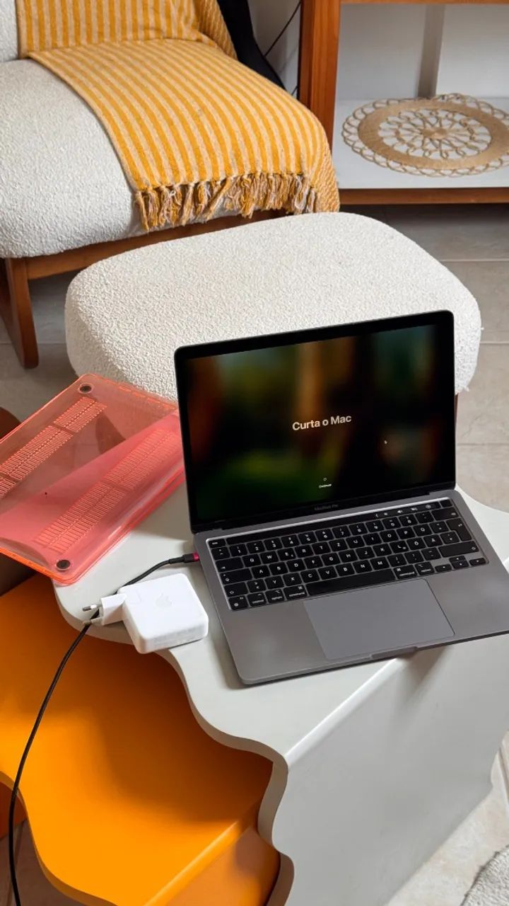 Apple MacBook Pro 13 M2 256GB | Touch Bar