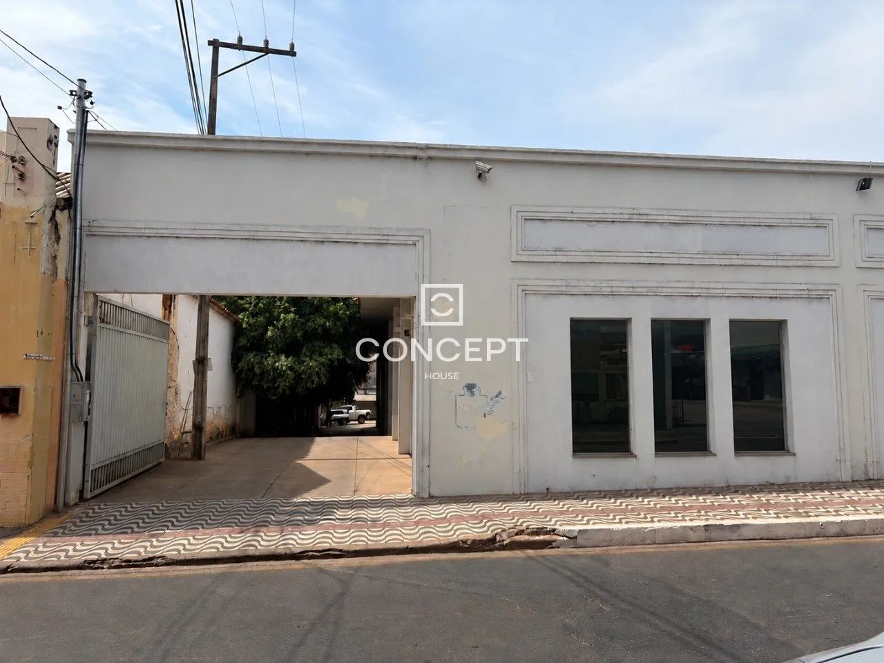 ALUGA-SE PONTO COMERCIAL NO CENTRO DE CUIABÁ - 1.007 M² E 30 VAGAS - Foto 3