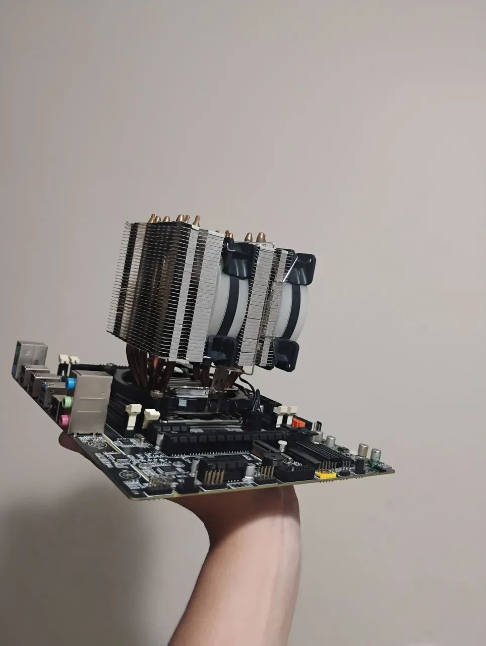 Kit x99 xeon E5 2670v3 com cooler torre de 2 fans - Foto 2