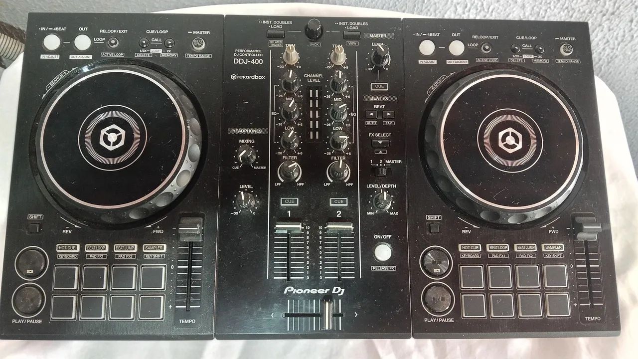 Controladora DJ PIONNER DDJ-400