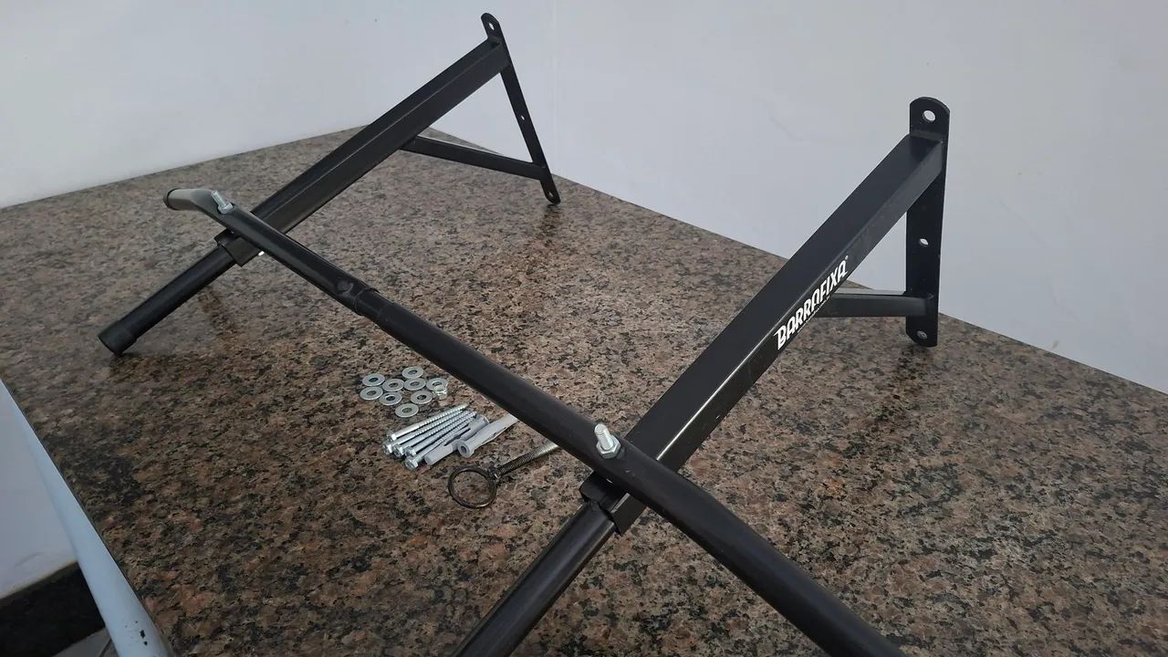 Barra Fixa de Parede c/ suporte p/ saco de pancada - Foto 3