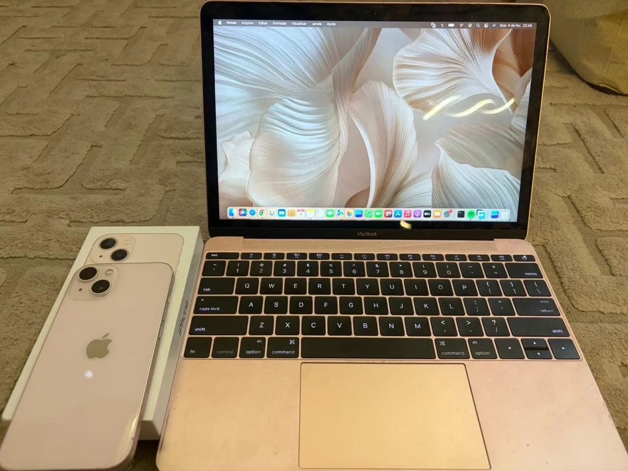 MacBook 12インチ Early 2016 8GB 256GB Gold MacBook Retina 12-inch Early 2016 Rose Gold - Computadores e