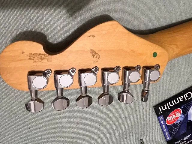 Guitarra - Foto 5