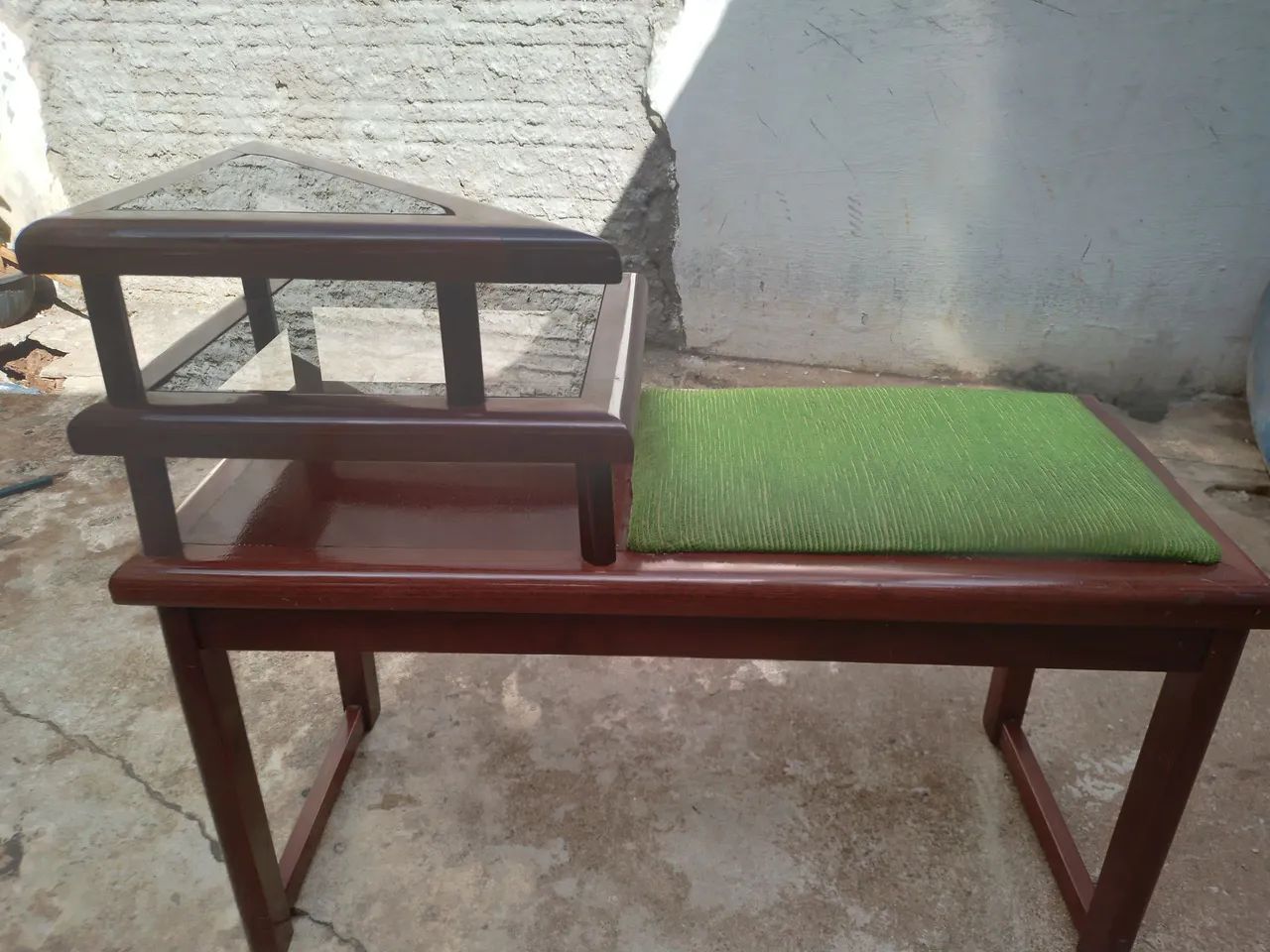 Mesa com assento 