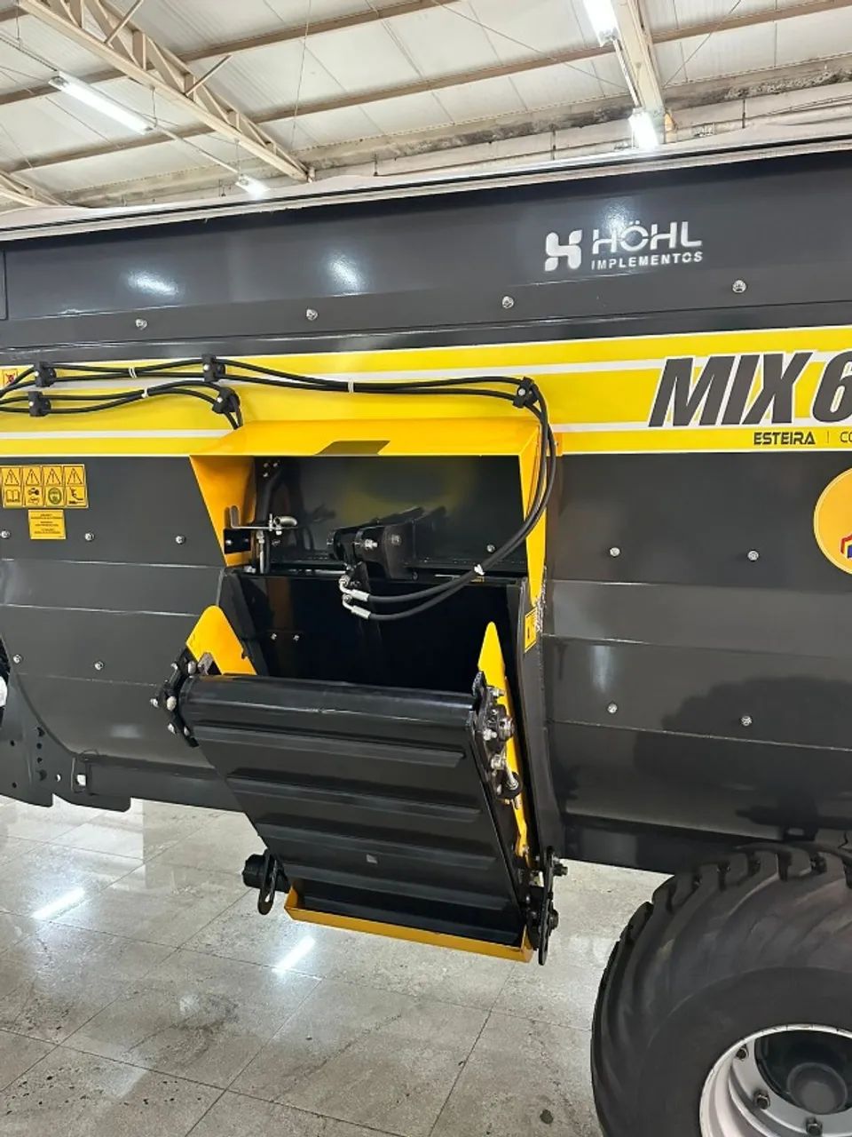 Vagão Misturador de Ração e Sal | Marca :JF | Mix 6000 -Novo - Foto 4
