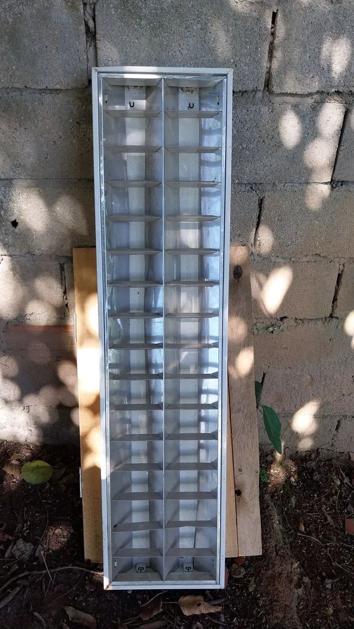9 Luminárias 1,2metros 