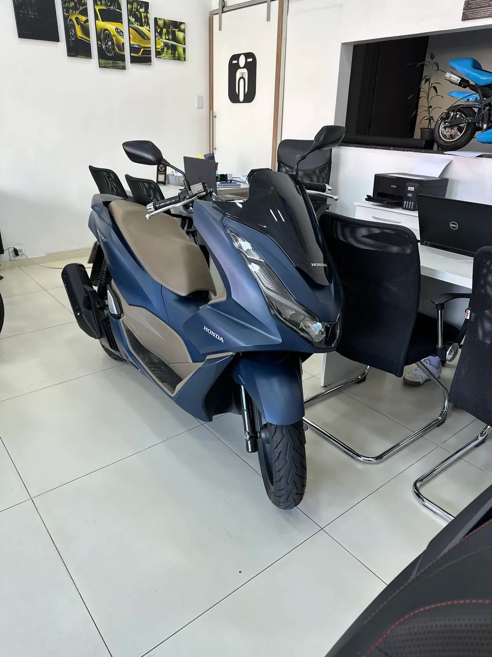HONDA PCX  160  ABS 2023 IMPECÁVEL  - Foto 3