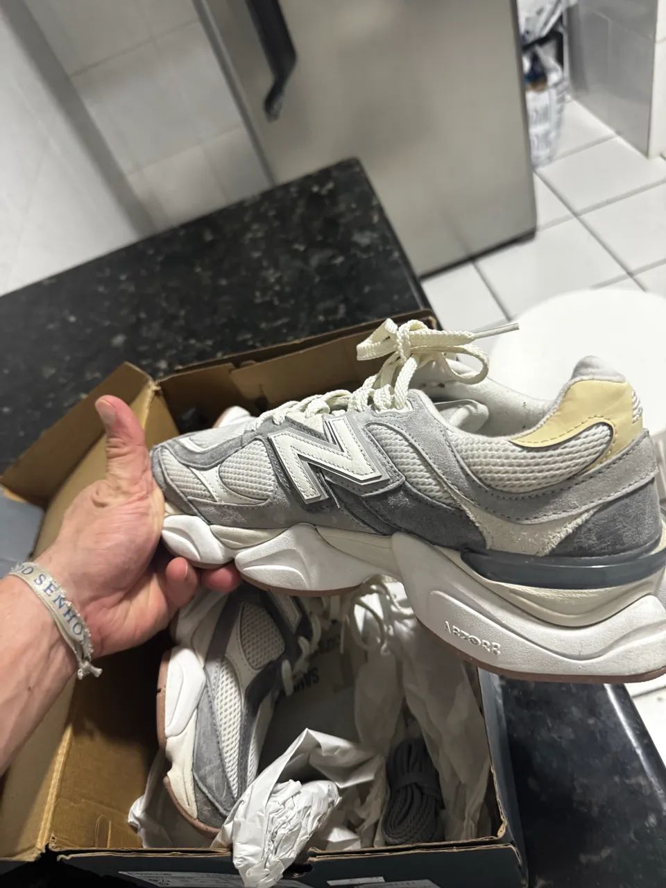 Tênis new balance 9060 super conservado - Calçados - Água Verde