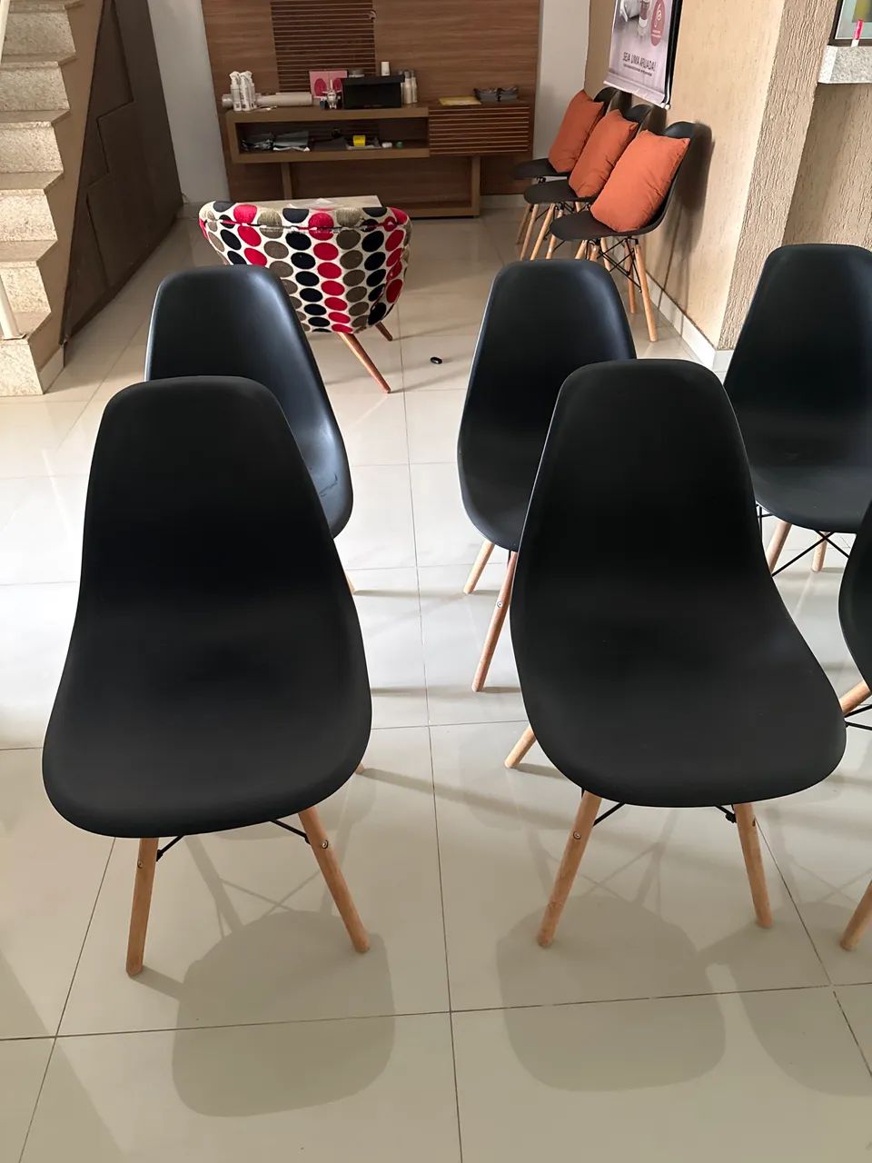 Cadeiras estilosas  - Foto 2