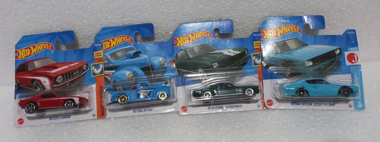 Miniaturas Hotwheels lote - Foto 2