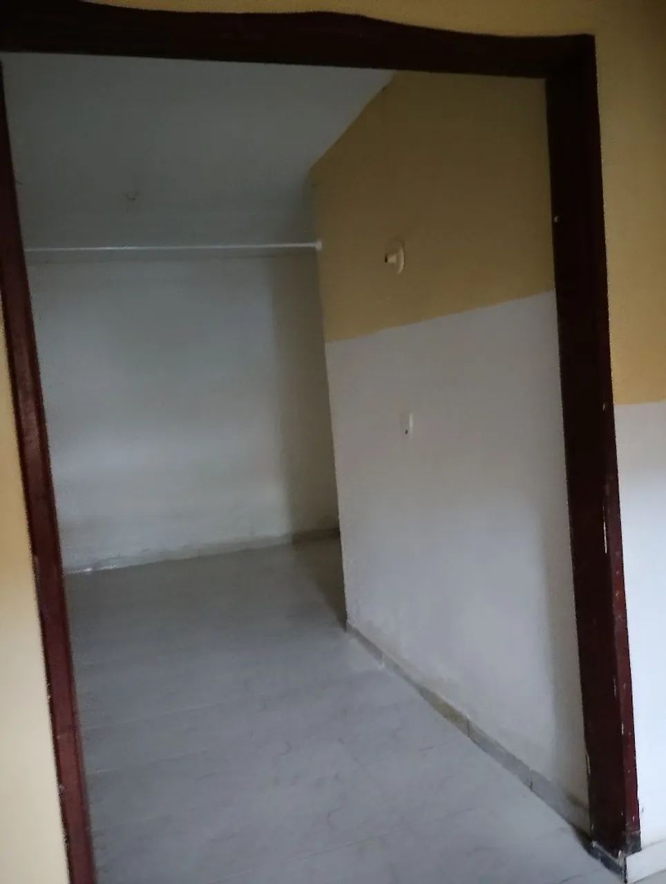 Alugo quarto. - Foto 2