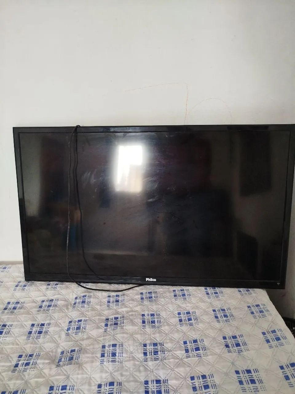 SMART TV PHILCO 43 PL COM TELA QUEIMADA 