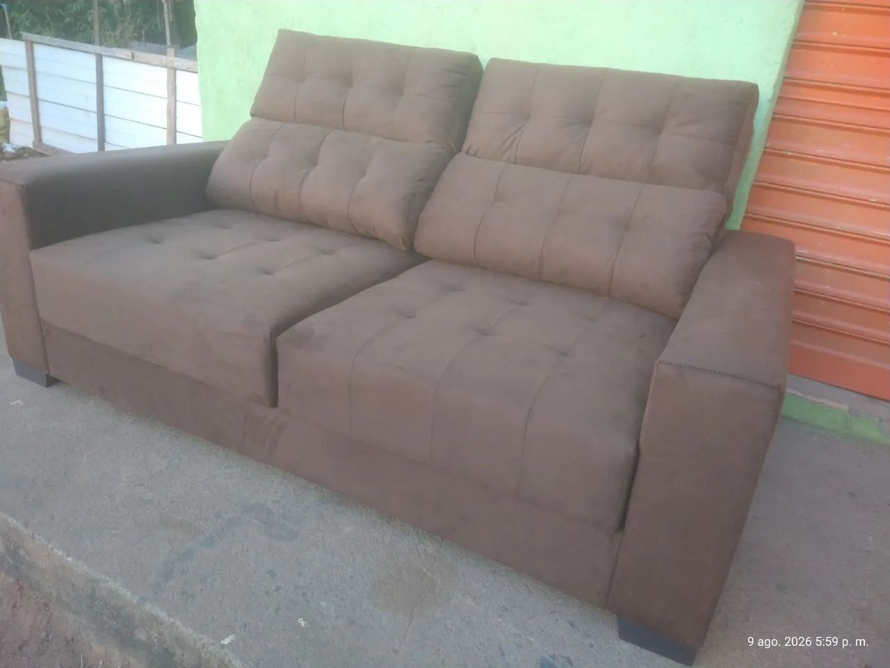 Sofa novo marrom  - Foto 3