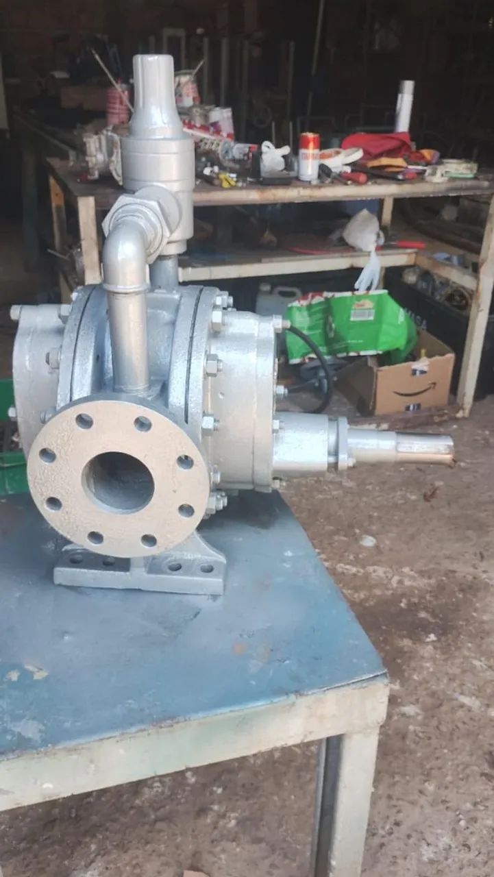 Venda essa bomba de  engrenagem de 3" semi-nova diferenciada  - Foto 4