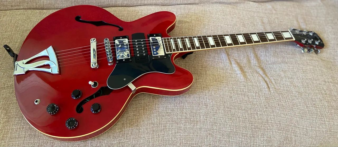 Gibson ES335 Chinesa - Instrumentos musicais - Mário Campos