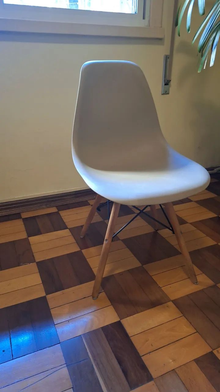 Cadeira Eames