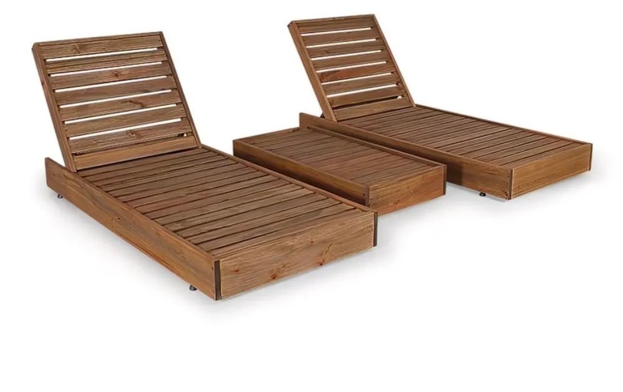 Vendo lindo jogo de espreguiçadeiras para piscina e mesa de centro em madeira maciça ! - Foto 4