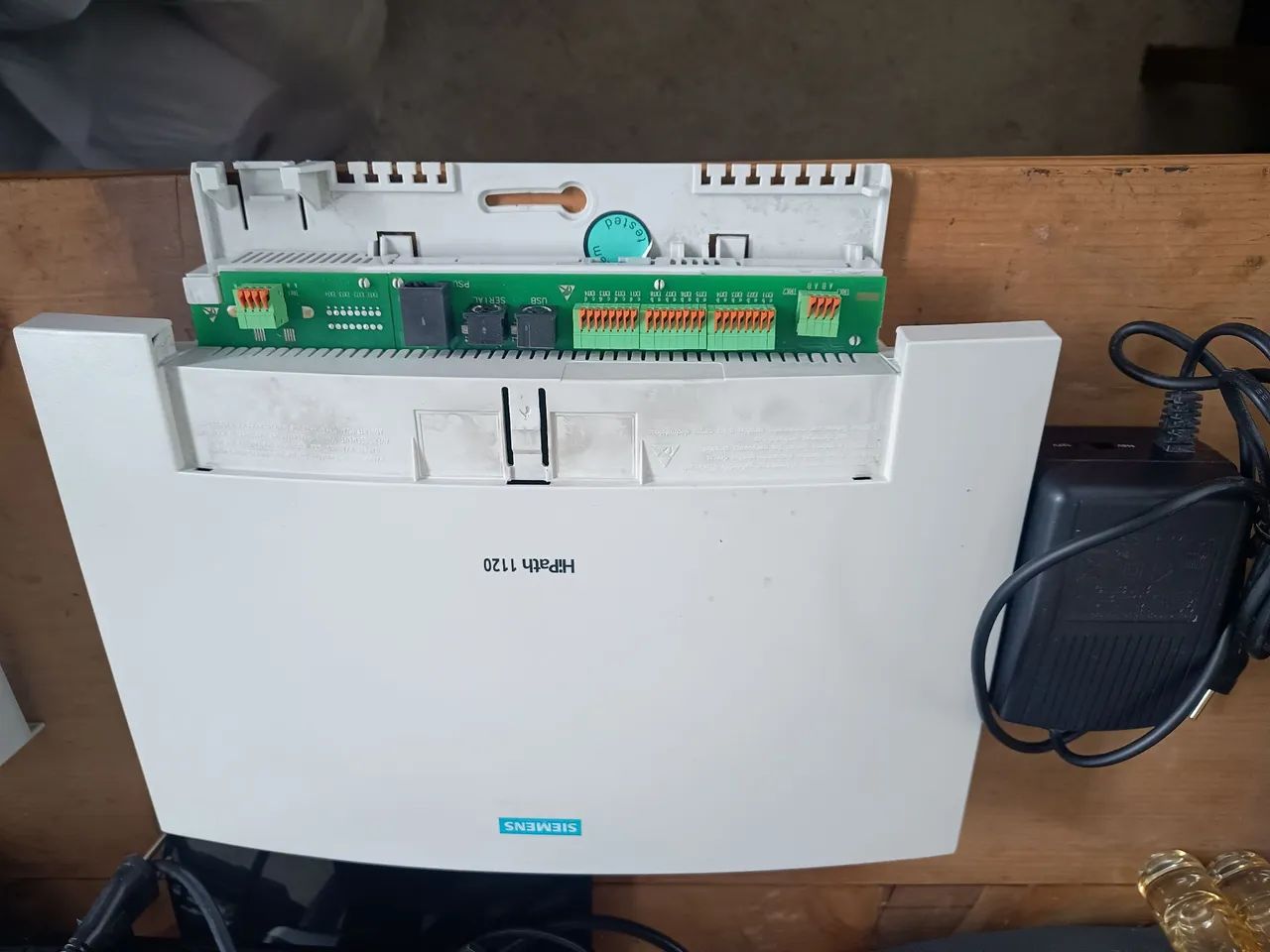 Vendo Central Telefónica Siemens Hipath 1120, 4 troncos e 12 Ramais. LEIA. - Foto 3