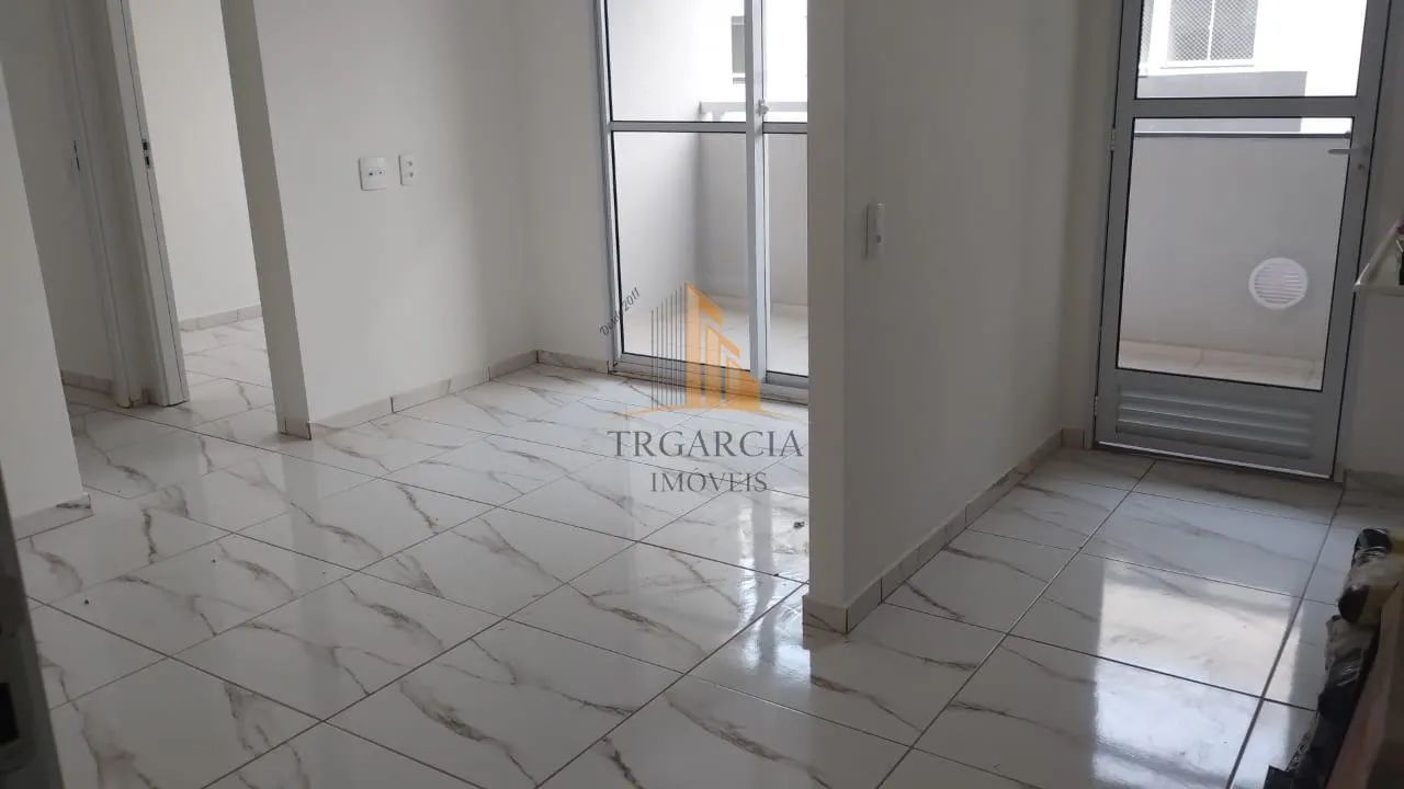 Apartamento para Locação na Mooca, 2 Dormitórios, 50m²