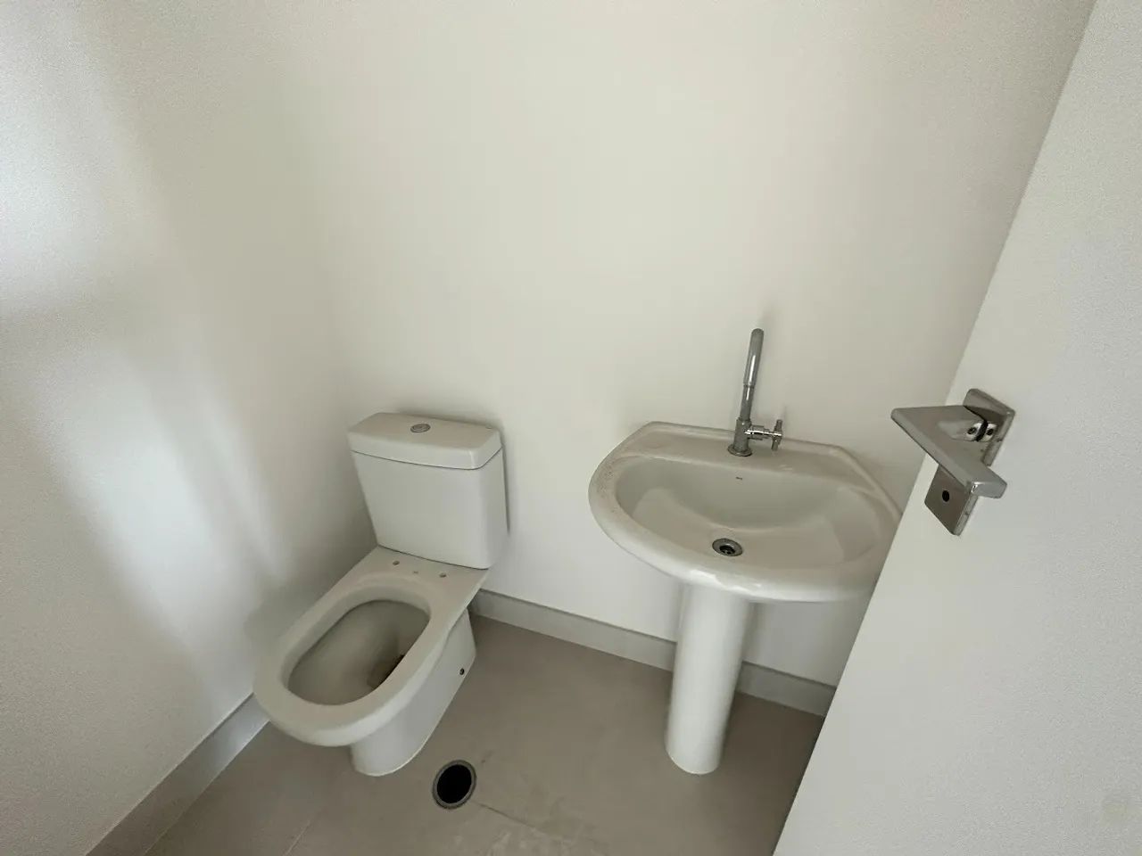 Sala comercial com 273,55 m² na Avenida Liberdade - Foto 2