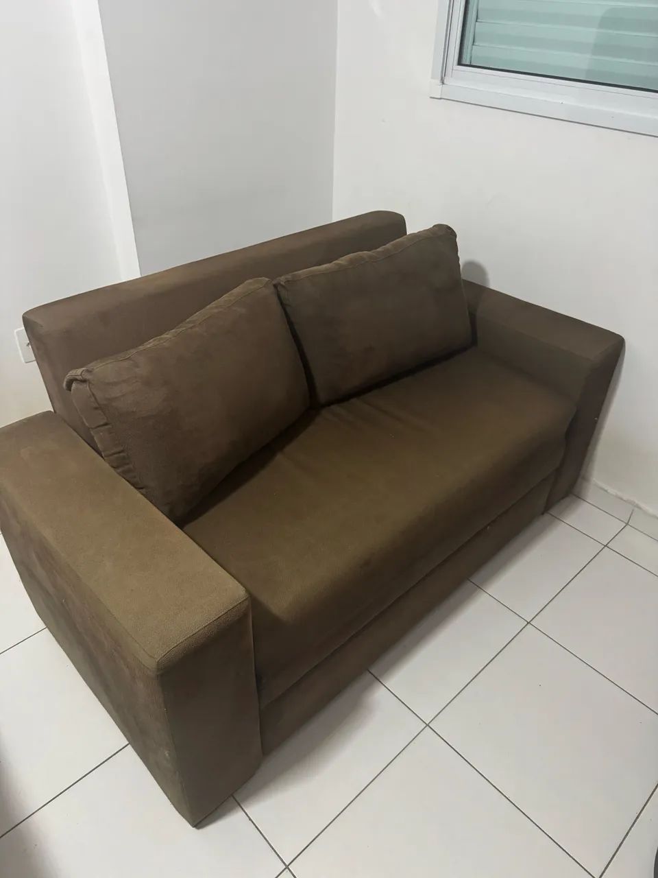 Sofá Cama de 2 lugares da sofá e colchões em perfeito está.
