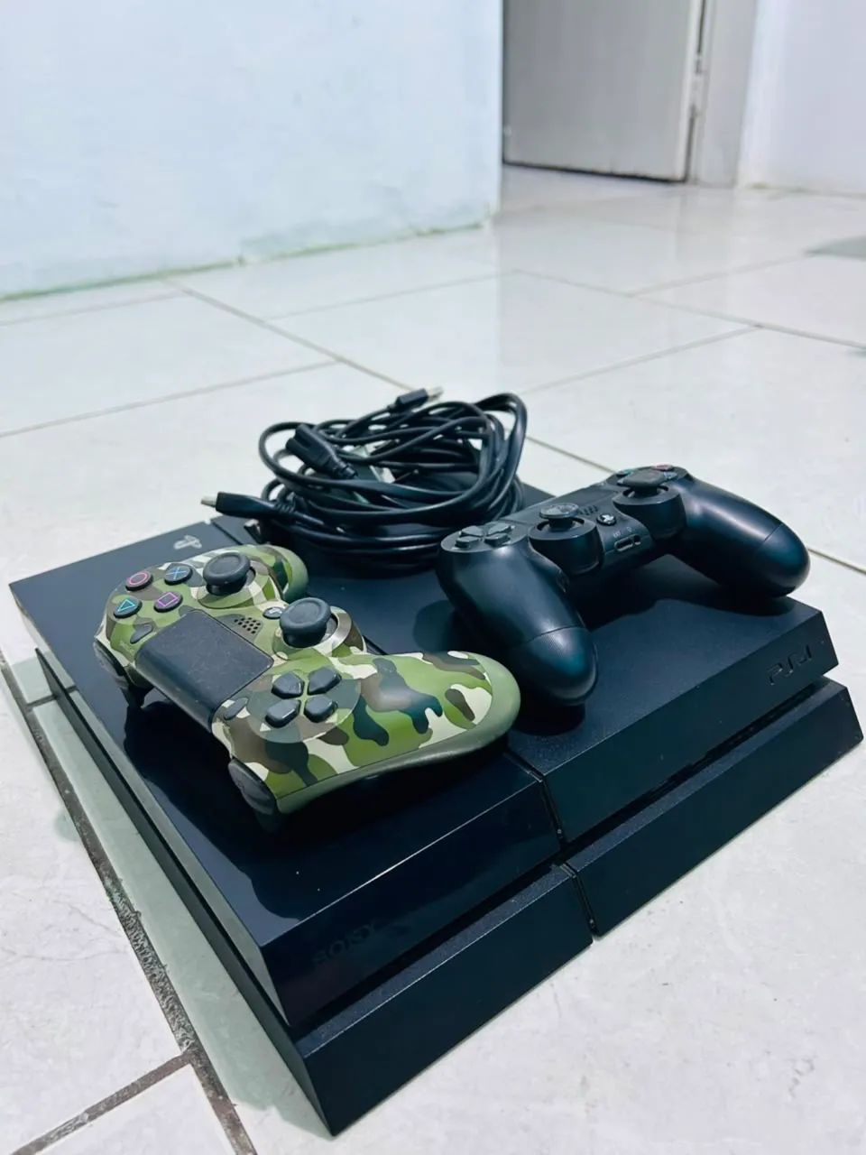 VENDO PS4 500gb - Foto 4