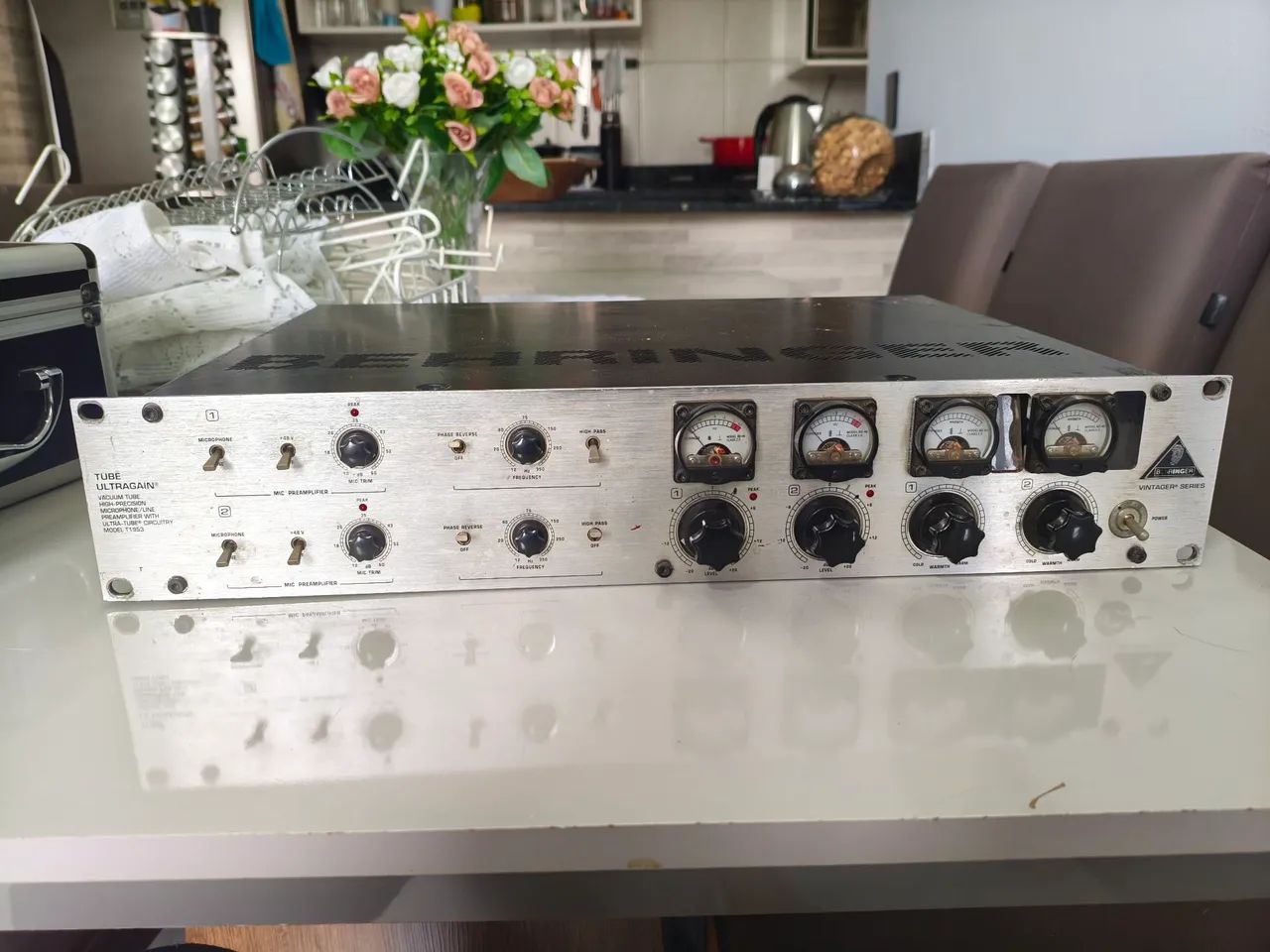 Pré-amplificador Behringer t1953 valvulado - Foto 3