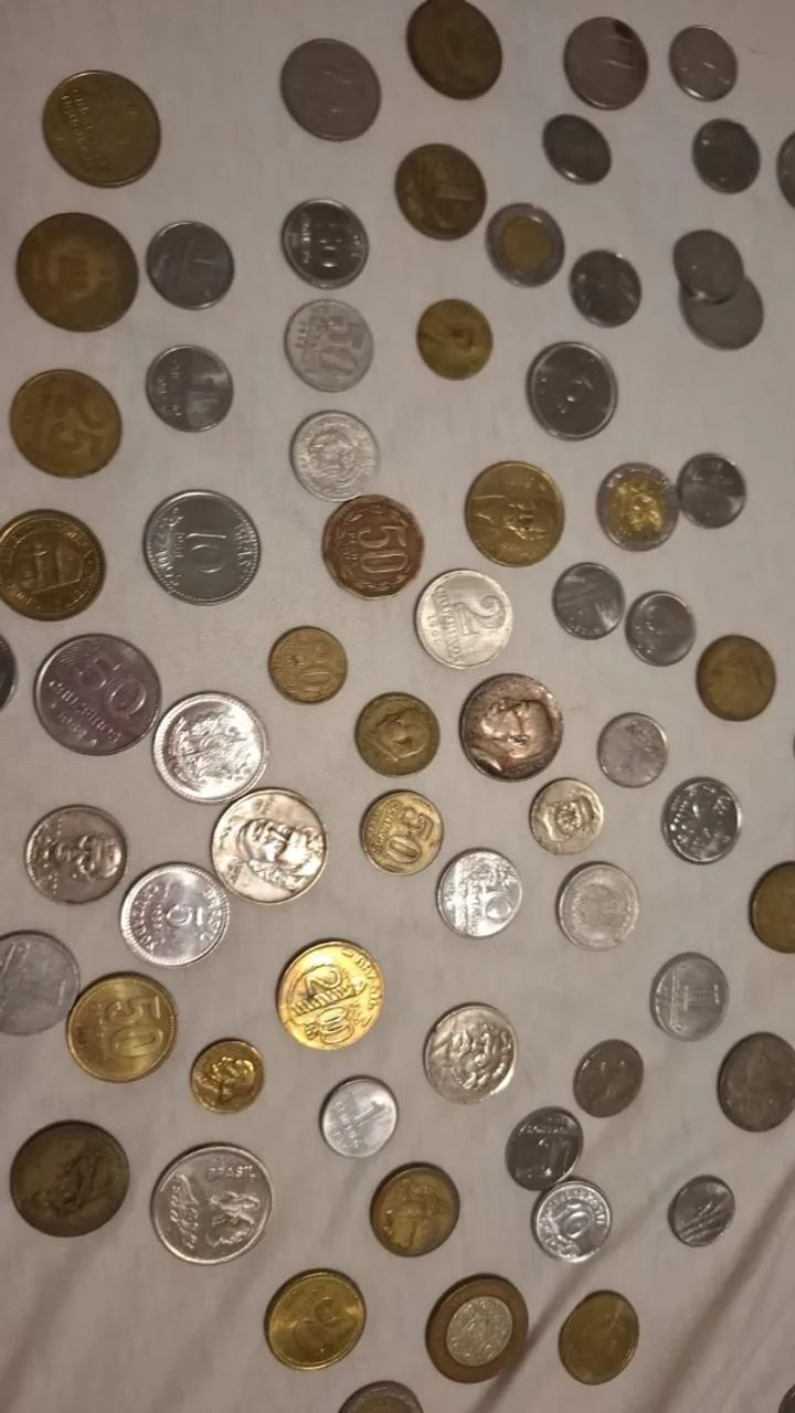 Coleção de moedas e notas / cédulas de dinheiro antigas  - Foto 2