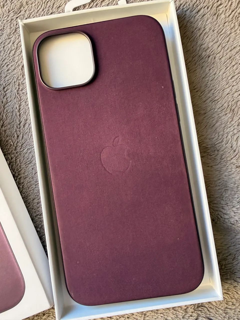 Capa iPhone 15 Plus Original de tecido 