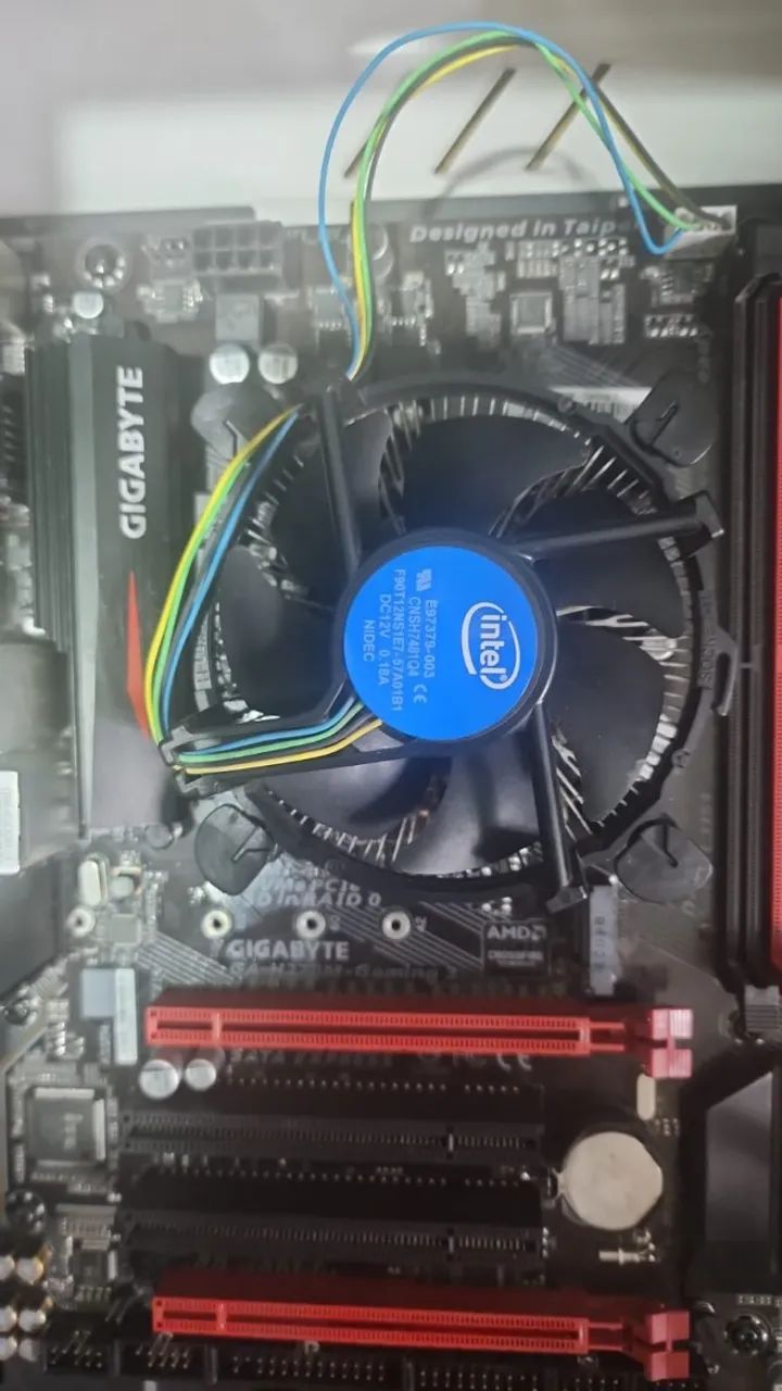 Kit Placa mãe e processador Intel i7 7700 + Gigabyte h270m gaming3 - Foto 2