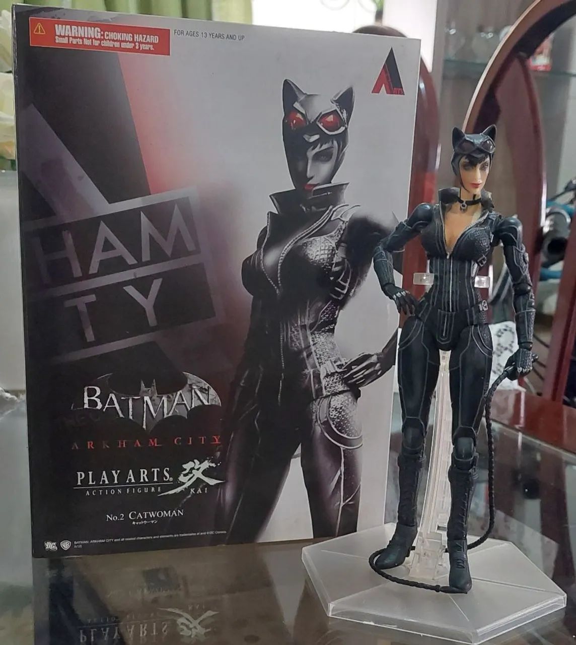 Action Figure Mulher-Gato Play Arts Kai Original - Com Caixa e Acessórios - Foto 2
