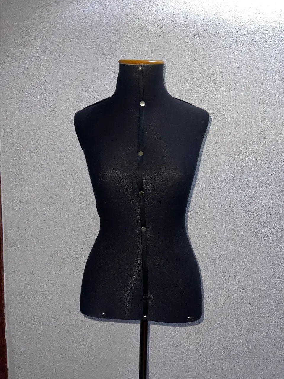 Manequim feminino em tecido