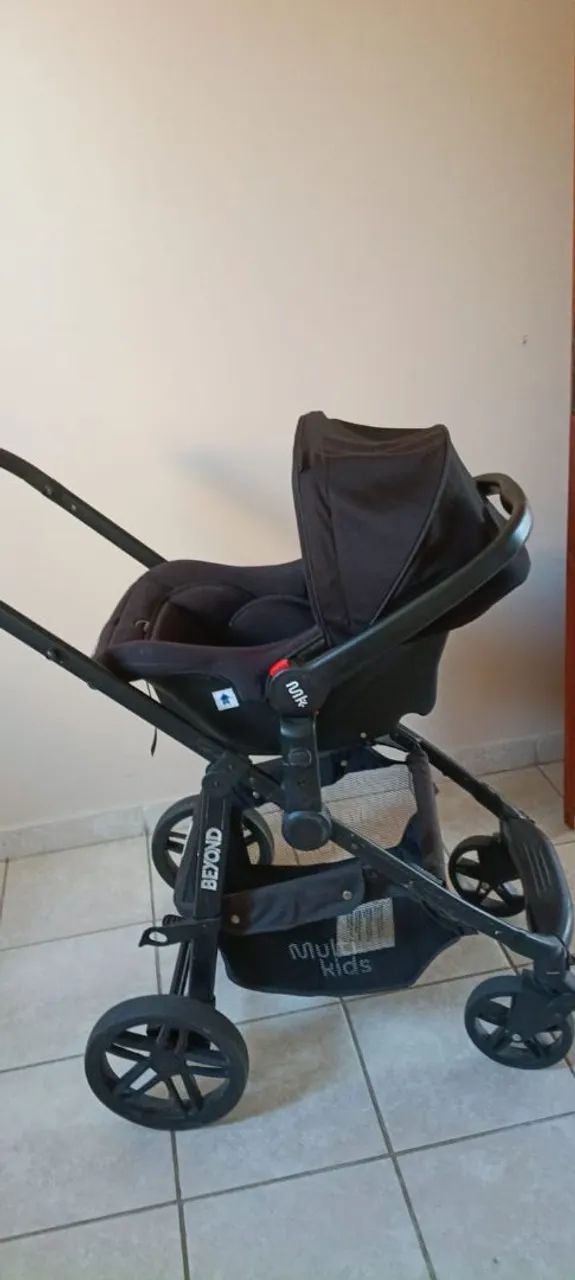 Carrinho de Bebê Completo Beyond e Bebê Conforto - 1 Ano de Uso - Foto 3