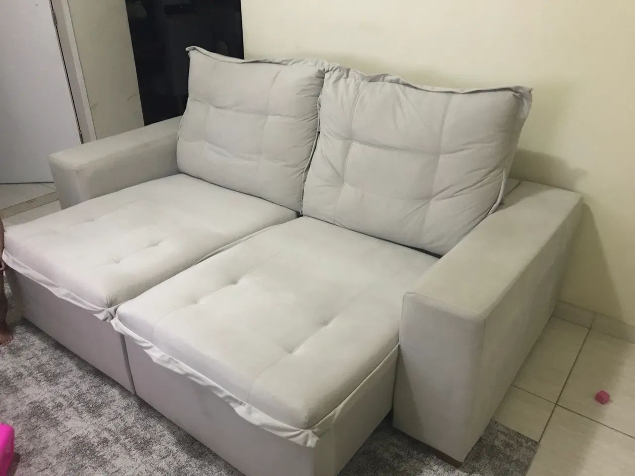 Sofá retrátil e reclinável 