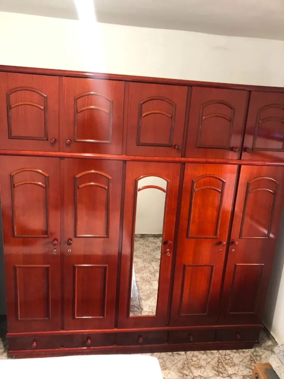 Guarda Roupa de Casal - Madeira Maciça Mogno - Foto 5