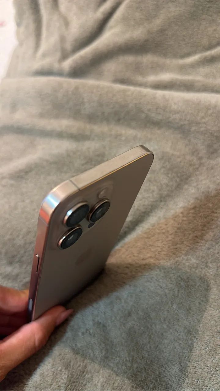 iPhone 16 pro Max  - Foto 3