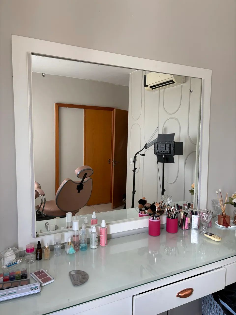 Penteadeira com espelho e Led  - Foto 2