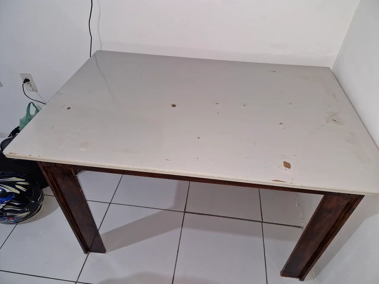 Mesa de jantar em bom estado - Foto 5