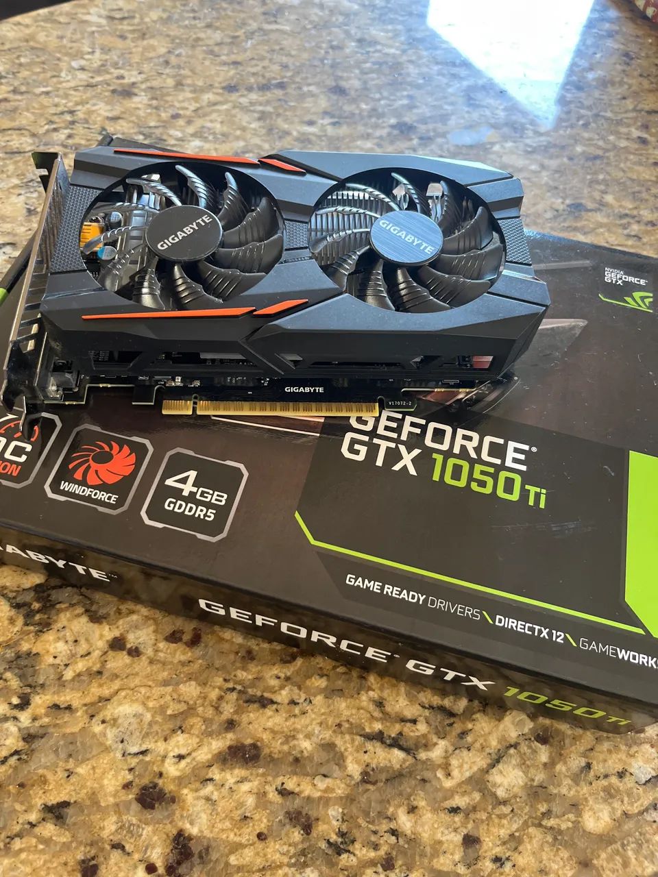 Placa de Vídeo Nvidia GIGABYTE 1050 Ti - 4gb GDDR5 OC - Placas de