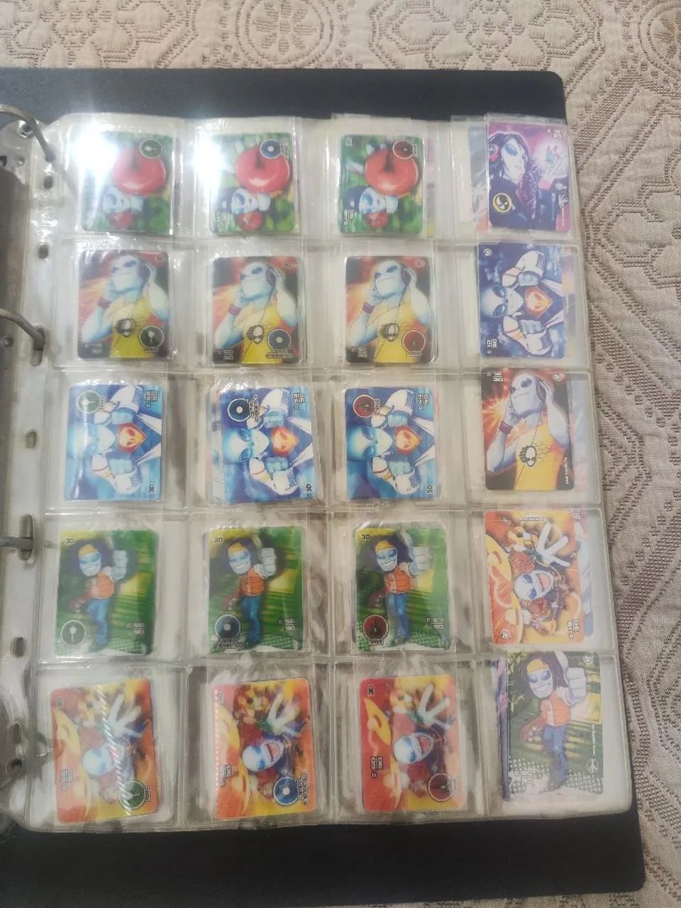 coleção conexão alien elma chips faltando 1 card - Foto 4
