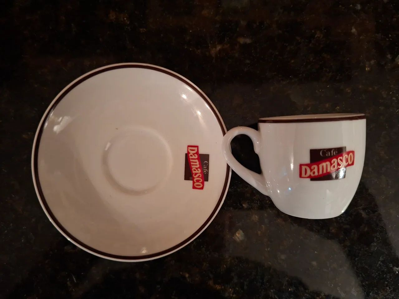 Jogo de  Xícaras e Pires do Café Damasco  - Foto 2