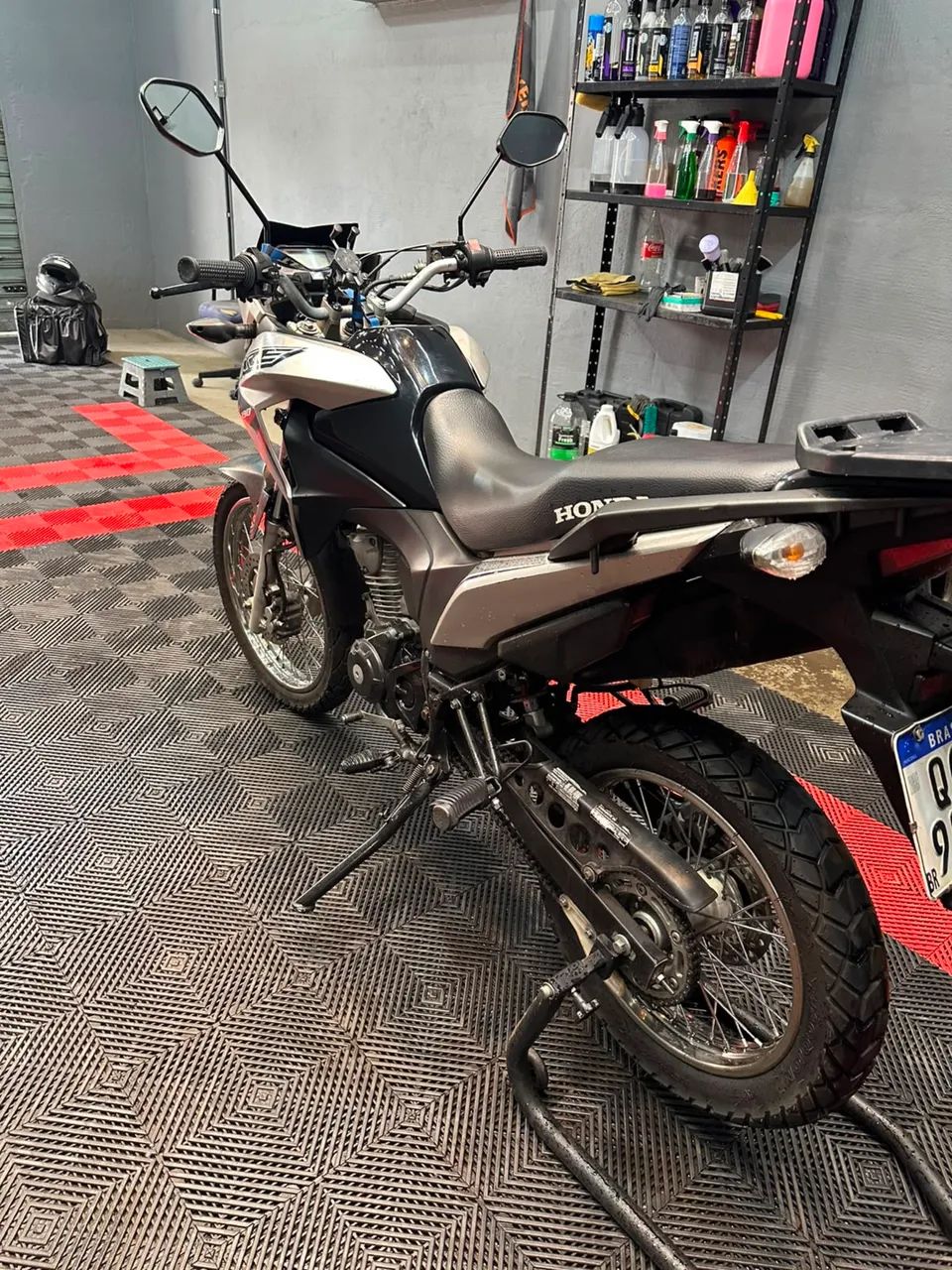 Vendo XRE 190 revisada 