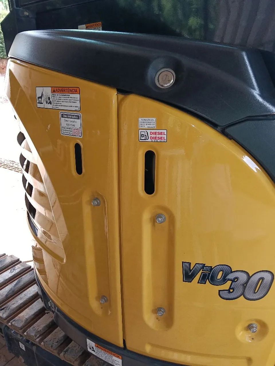 Vio 30 Retroescavadeira. - Foto 2