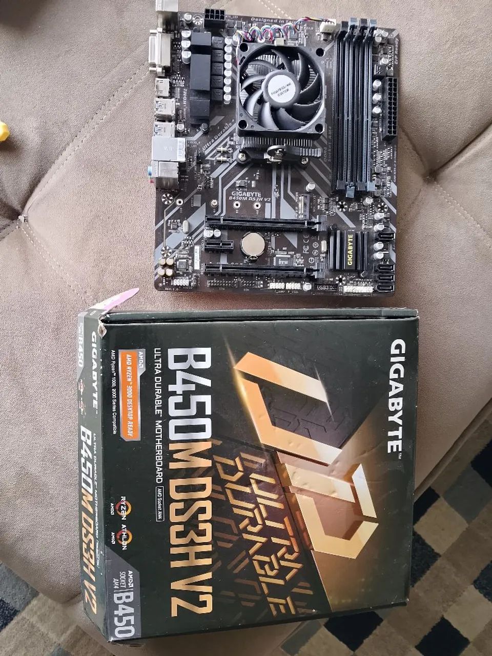 placa vídeo gigabyte b450 - Foto 4